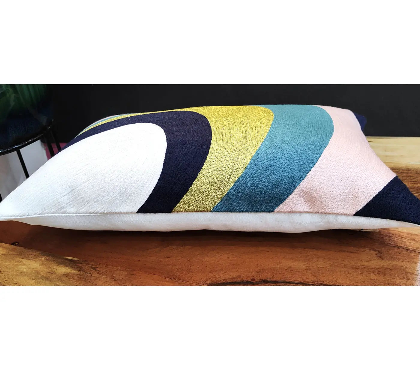 Elliptical Patteren Embroidered Cushion Cover  Size 50X50CMS House of Omaya